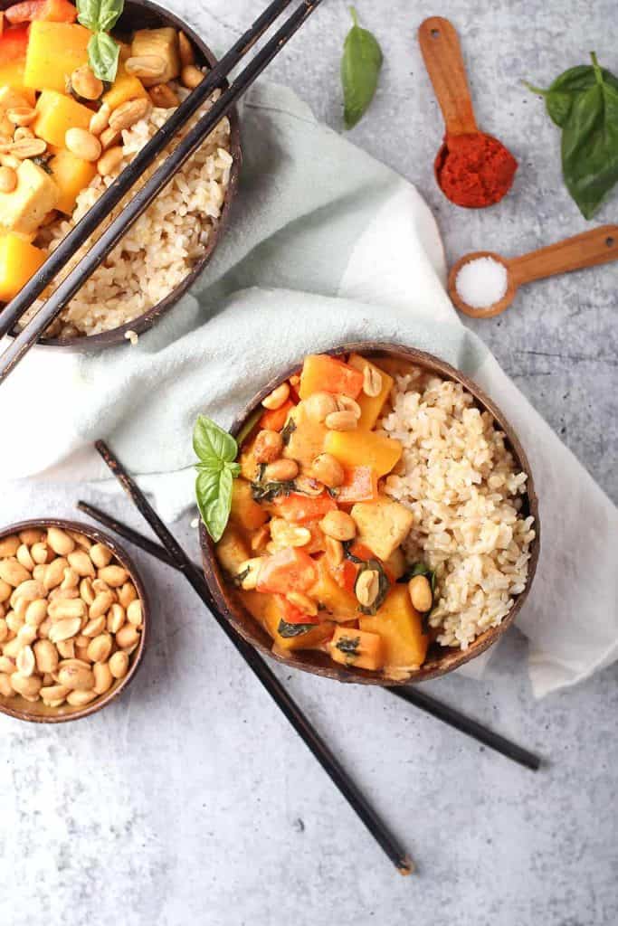 Vegan Pumpkin Curry in two coconut bowls
