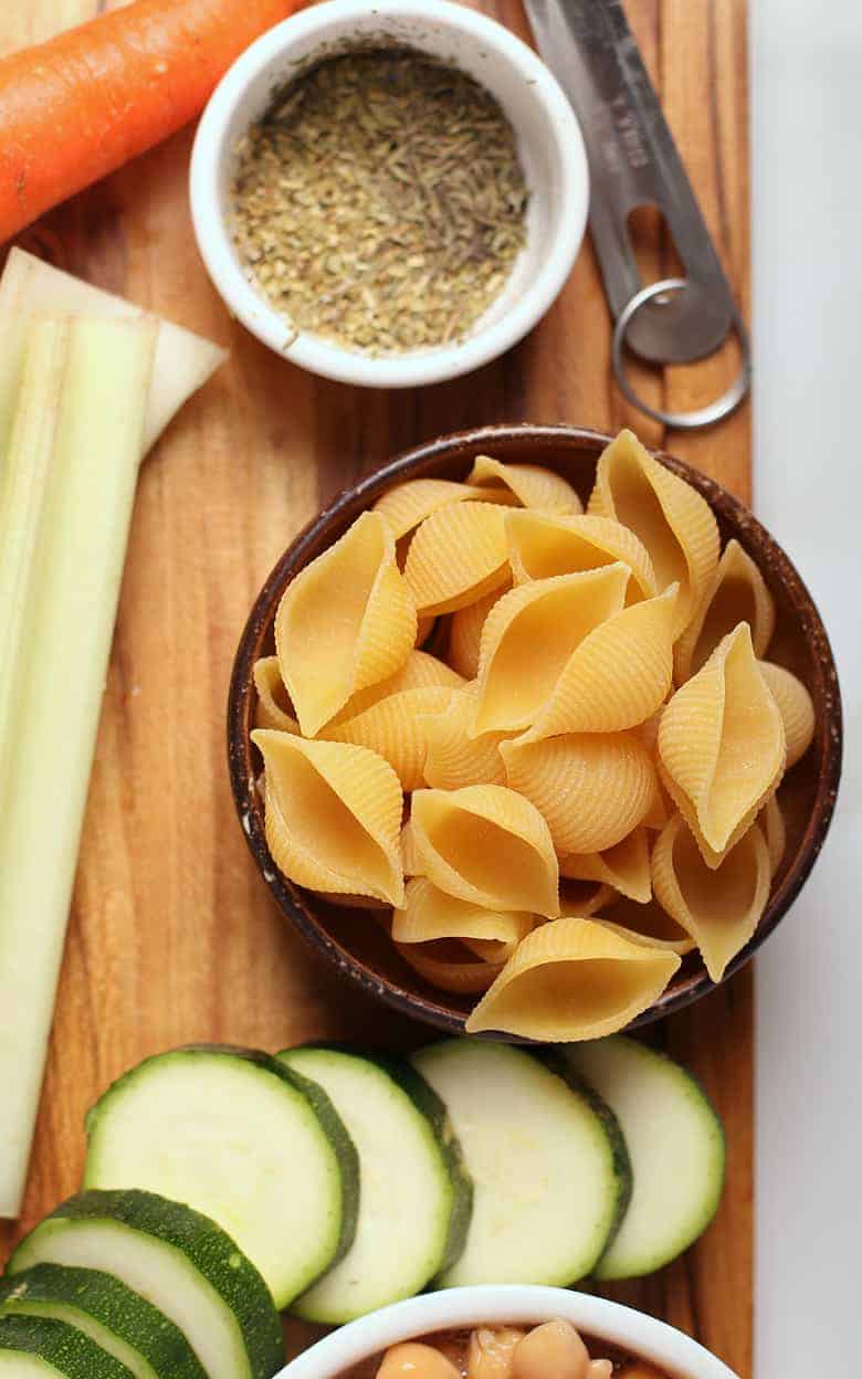 Dry shell pasta with zucchini and herbs